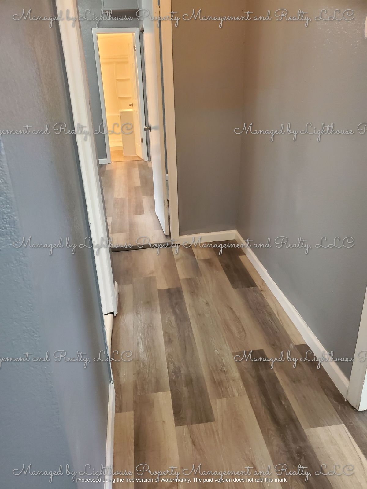 2 Bedroom / 2 Bathroom Home in Historic Springfield Huge Fenced Yard property image