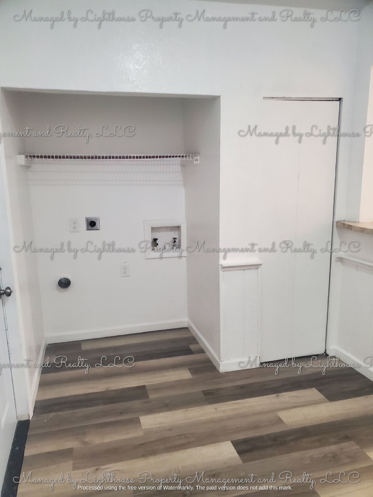 2 Bedroom / 2 Bathroom Home in Historic Springfield Huge Fenced Yard property image