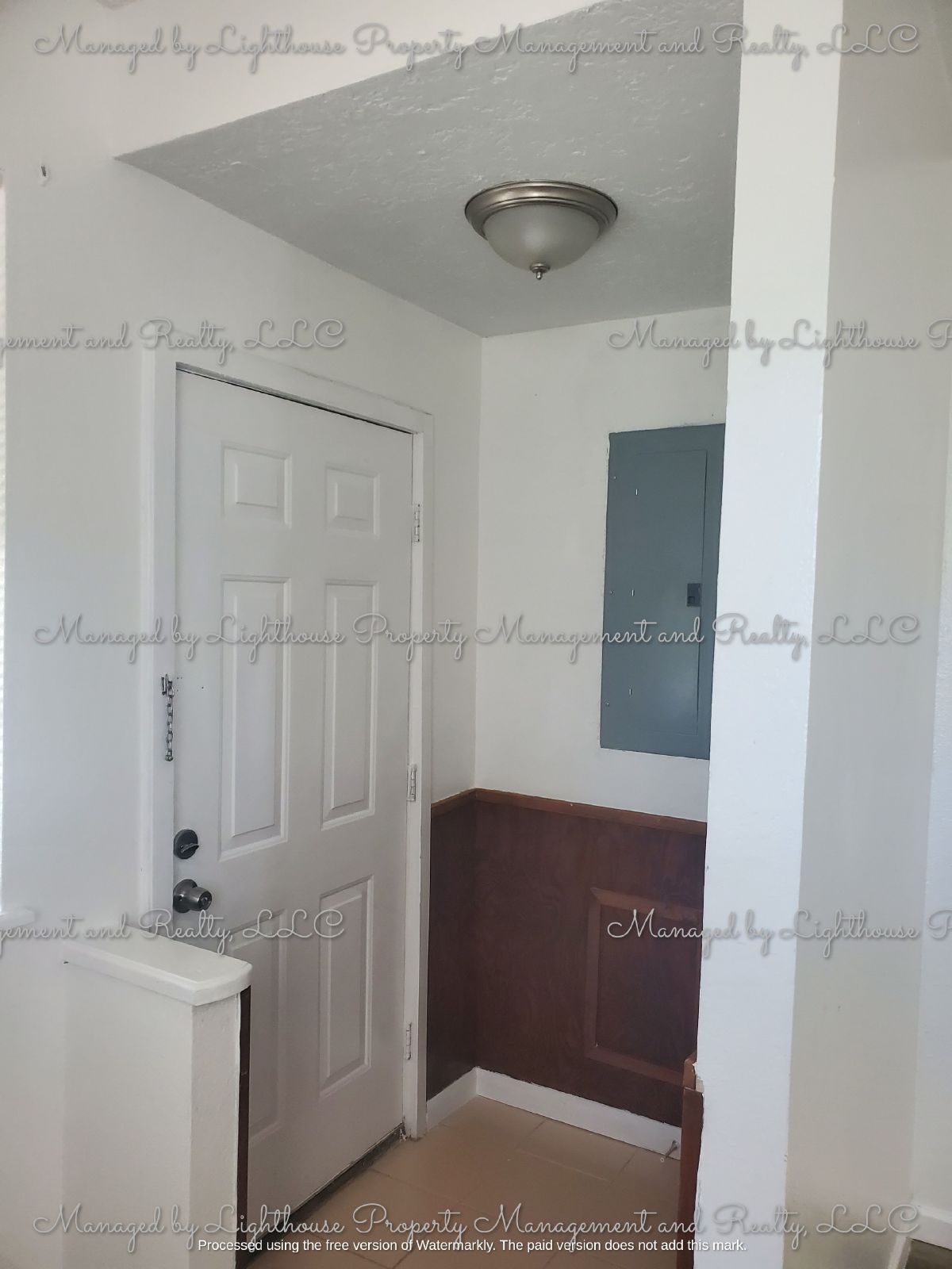 2 Bedroom / 2 Bathroom Home in Historic Springfield Huge Fenced Yard property image