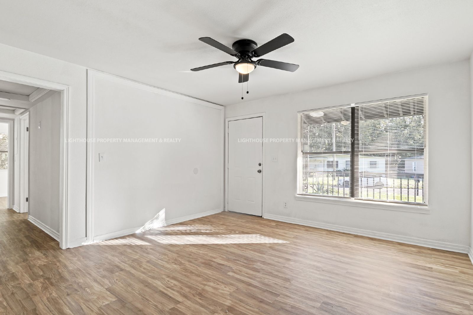 NEWLY RENOVATED 4 bed/1 bath! property image