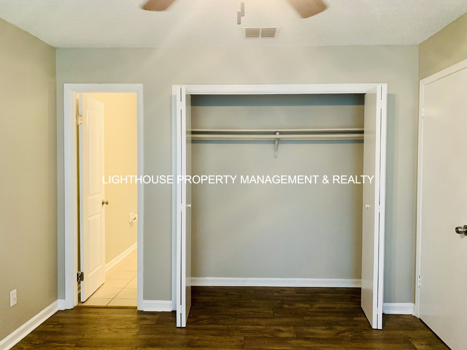 2 Bed/2 Bath Single Story Townhome with Attached Garage! property image