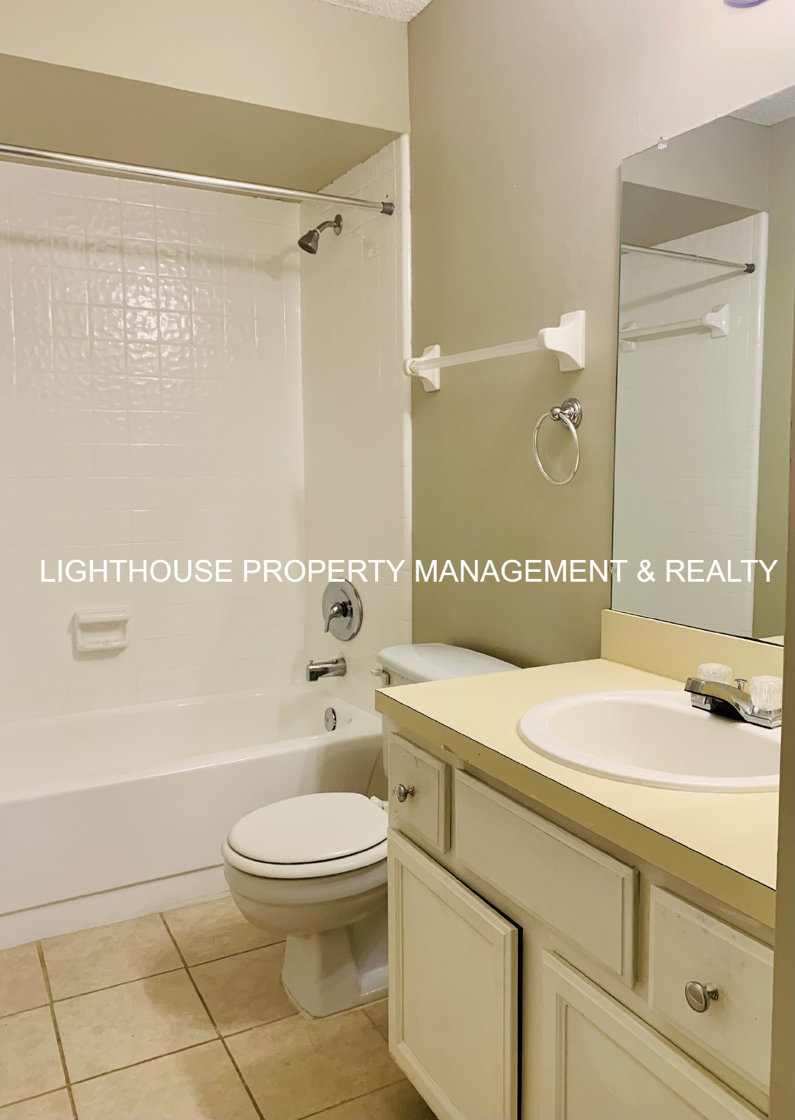 2 Bed/2 Bath Single Story Townhome with Attached Garage! property image