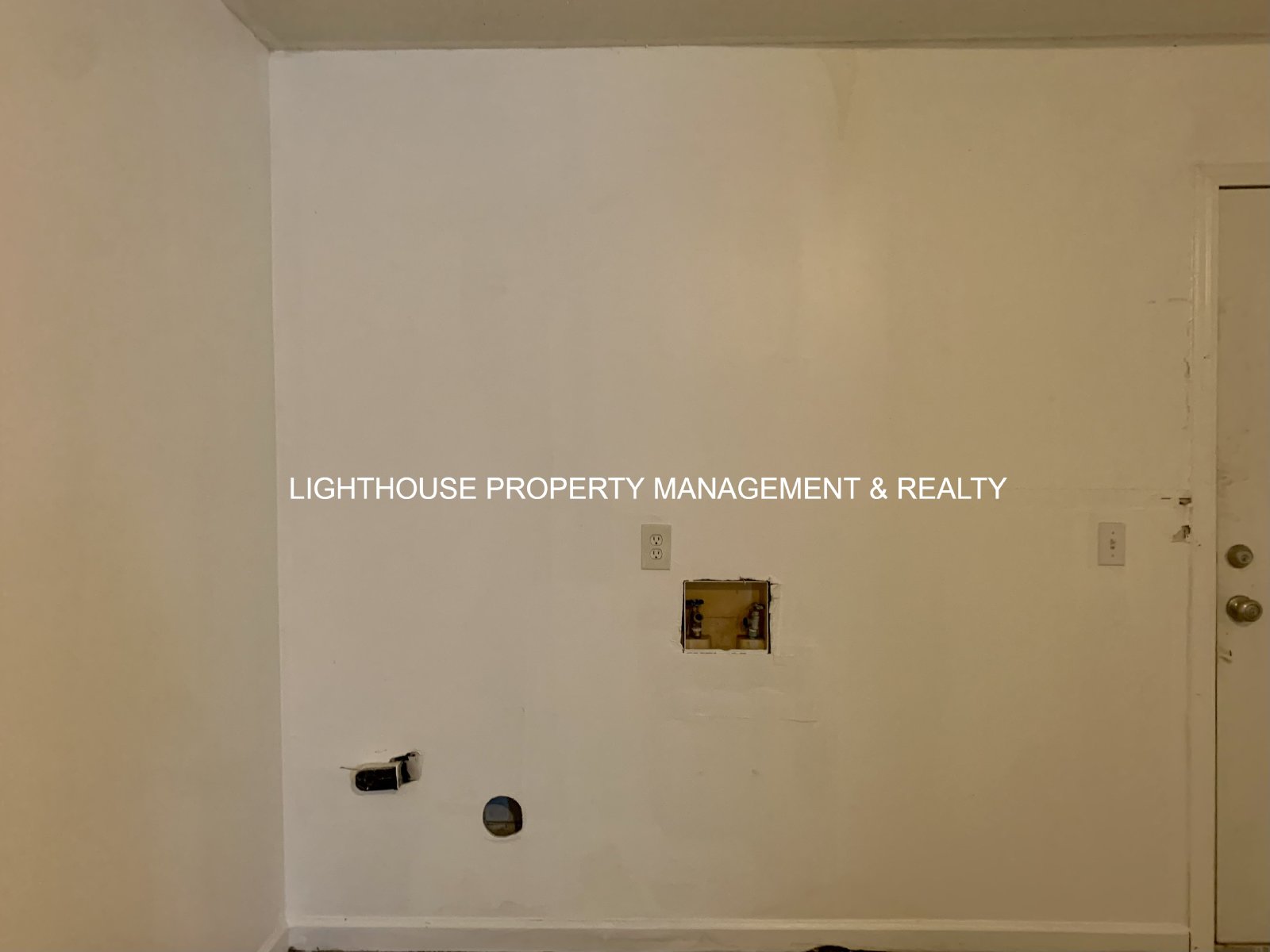 2 Bed/2 Bath Single Story Townhome with Attached Garage! property image