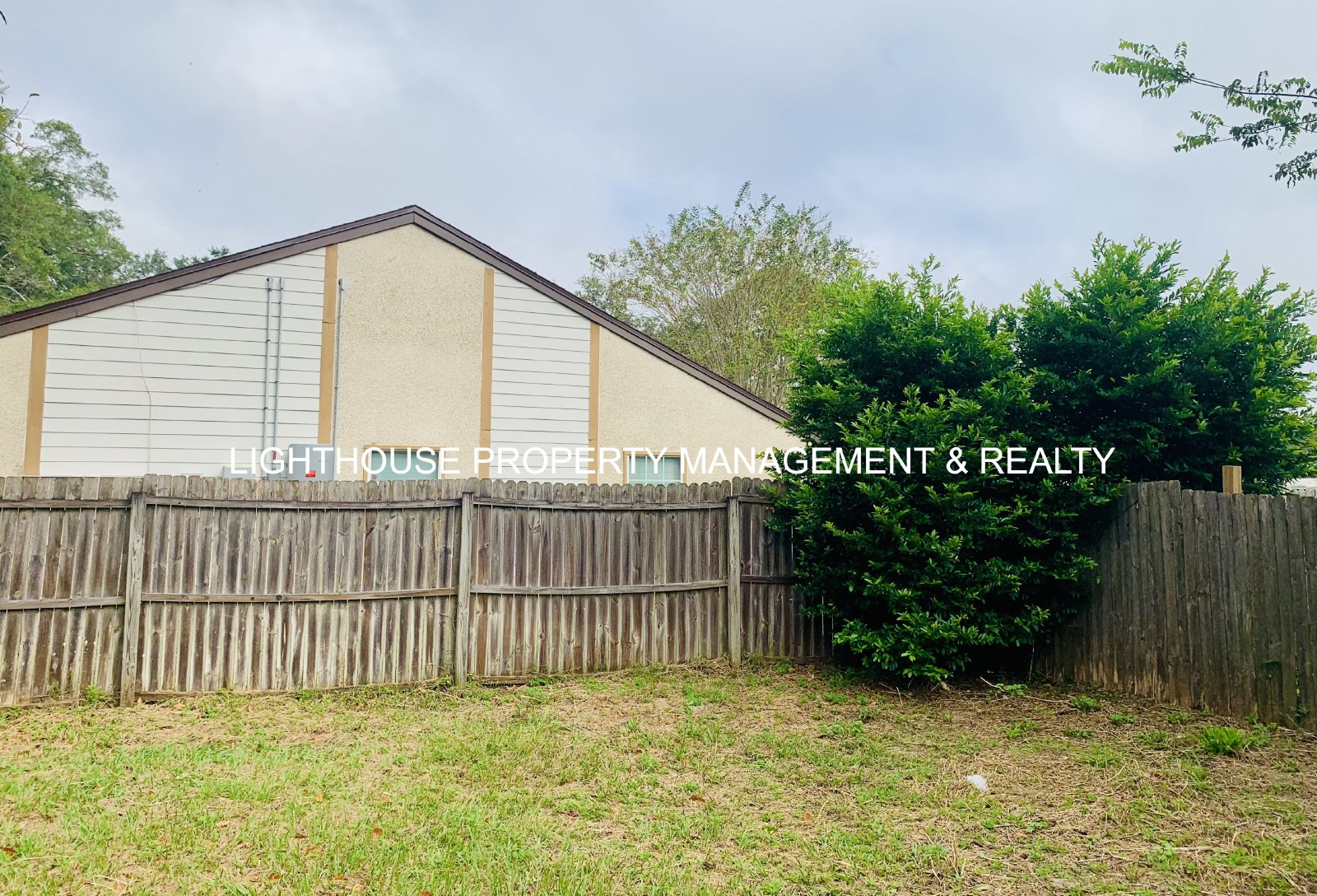 2 Bed/2 Bath Single Story Townhome with Attached Garage! property image