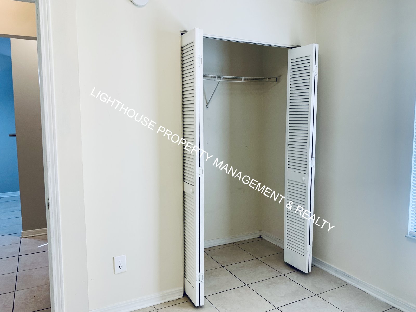 Spacious 2 Bed/2 Bath Apartment with Fenced Yard! property image