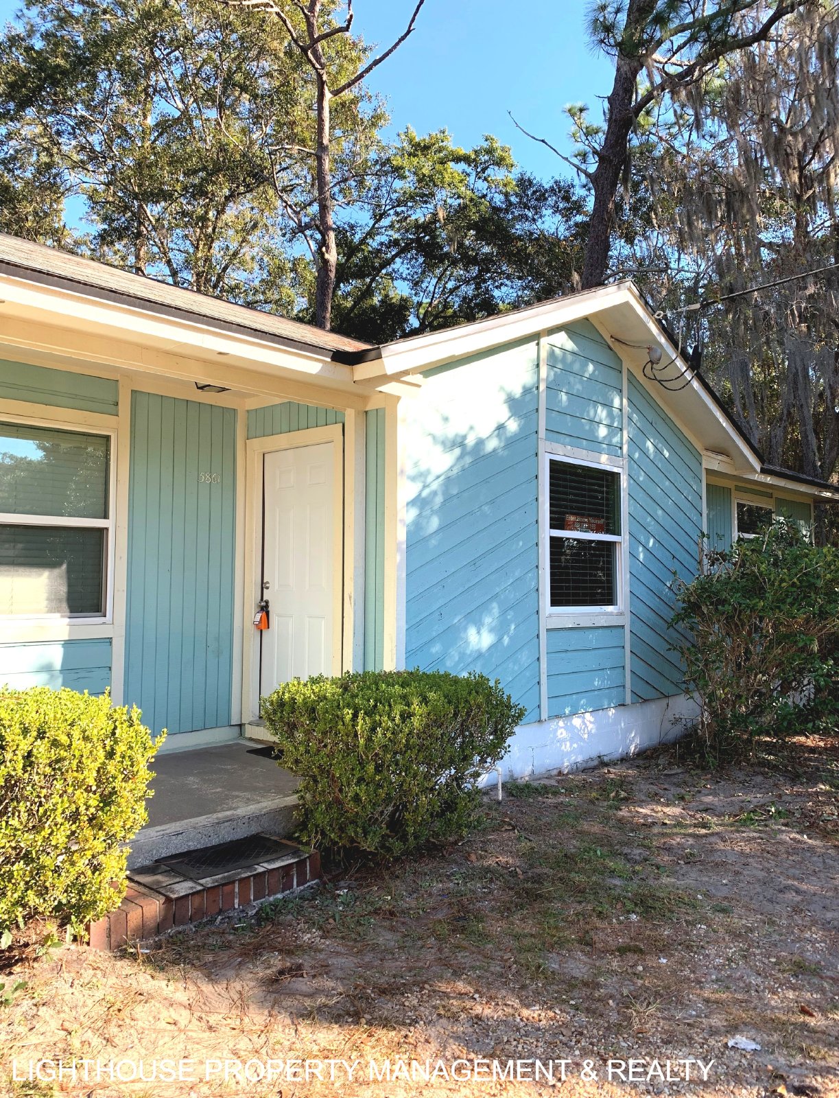 Spacious 2-Bedroom Duplex with Stainless Steel Appliances property image