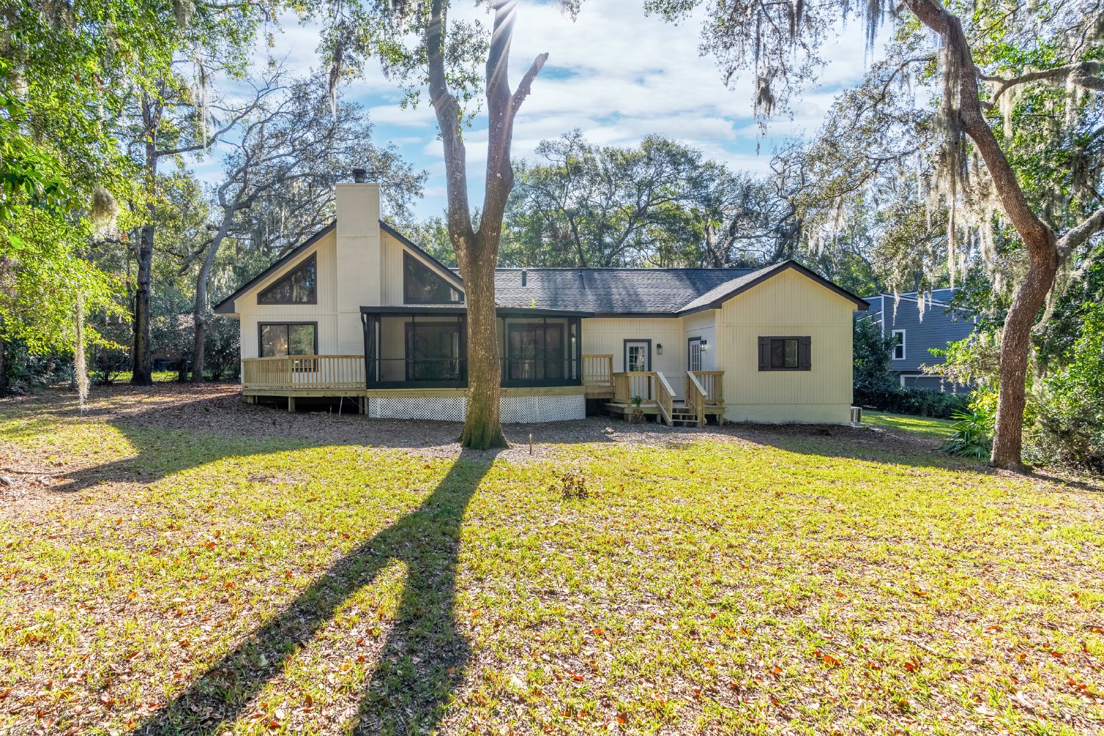 Stunning Renovated 3BD/2BA Home for Rent on Half-Acre Lot property image