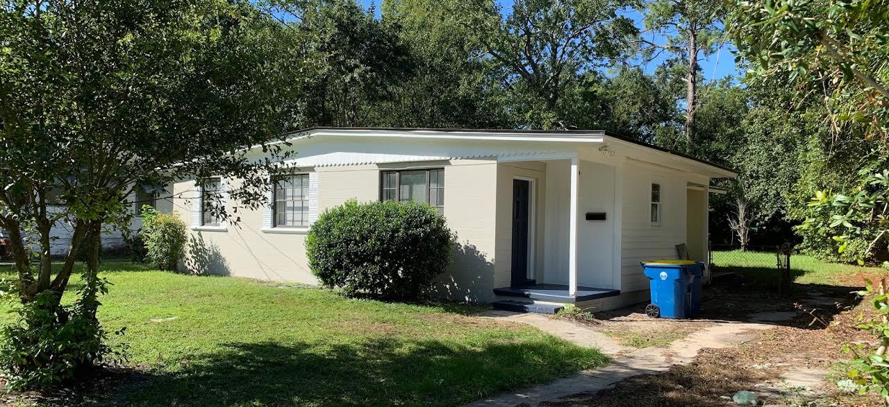 Charming Renovated 4-Bedroom, 2-Bathroom Home in Magnolia Gardens property image