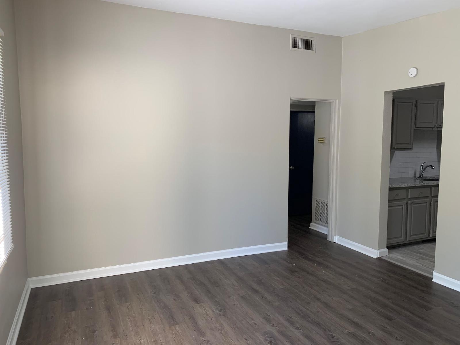 Charming Renovated 4-Bedroom, 2-Bathroom Home in Magnolia Gardens property image