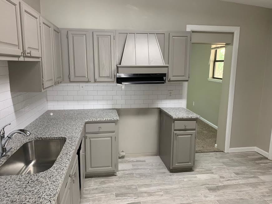 Charming Renovated 4-Bedroom, 2-Bathroom Home in Magnolia Gardens property image