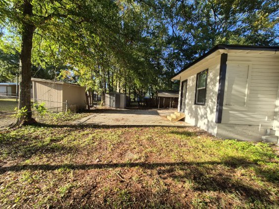 3 bd/1 bath home ready for you! property image