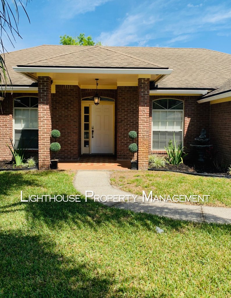 Pristine 3/2 in University Park!  Won't Last Long! property image
