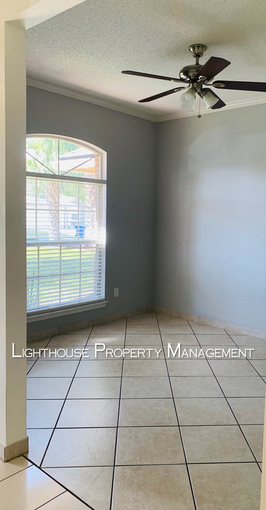 Pristine 3/2 in University Park!  Won't Last Long! property image