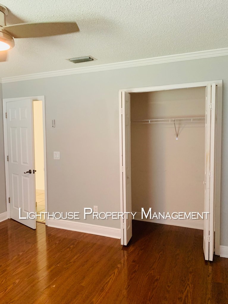 Pristine 3/2 in University Park!  Won't Last Long! property image