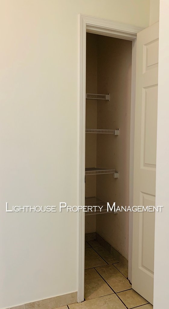 Pristine 3/2 in University Park!  Won't Last Long! property image