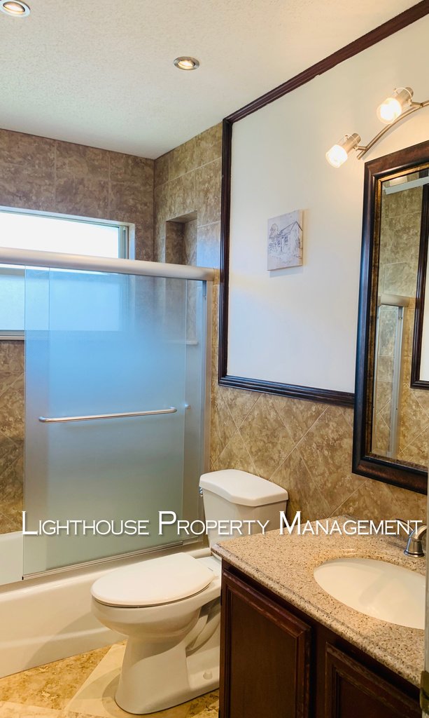 Pristine 3/2 in University Park!  Won't Last Long! property image