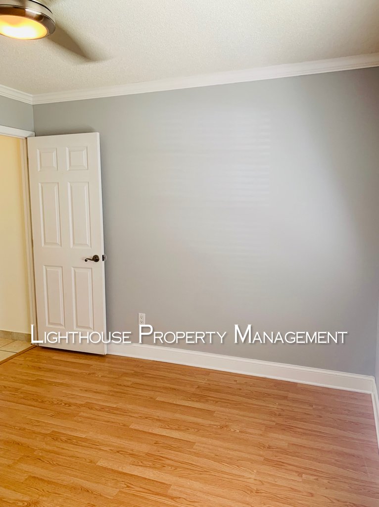 Pristine 3/2 in University Park!  Won't Last Long! property image