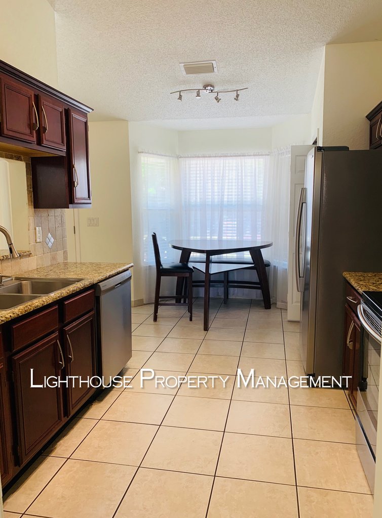 Pristine 3/2 in University Park!  Won't Last Long! property image