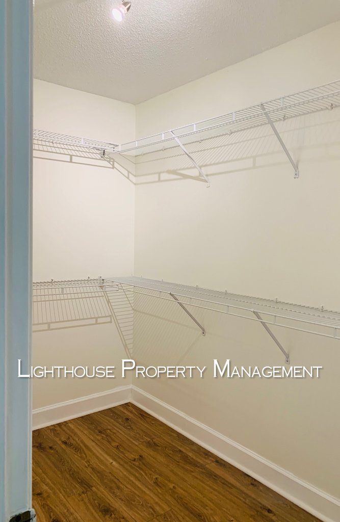 Pristine 3/2 in University Park!  Won't Last Long! property image