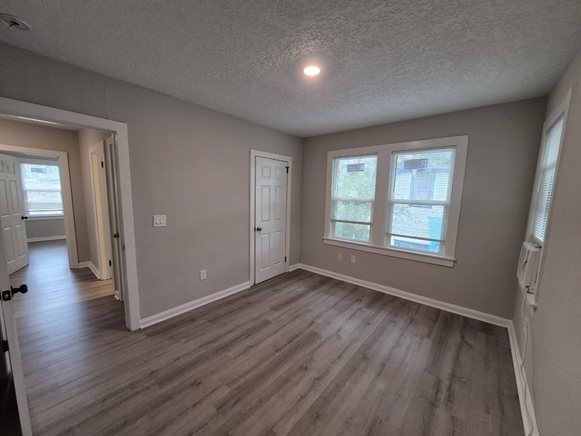 Newly Renovated Upstairs 2 Bedroom Apartment property image