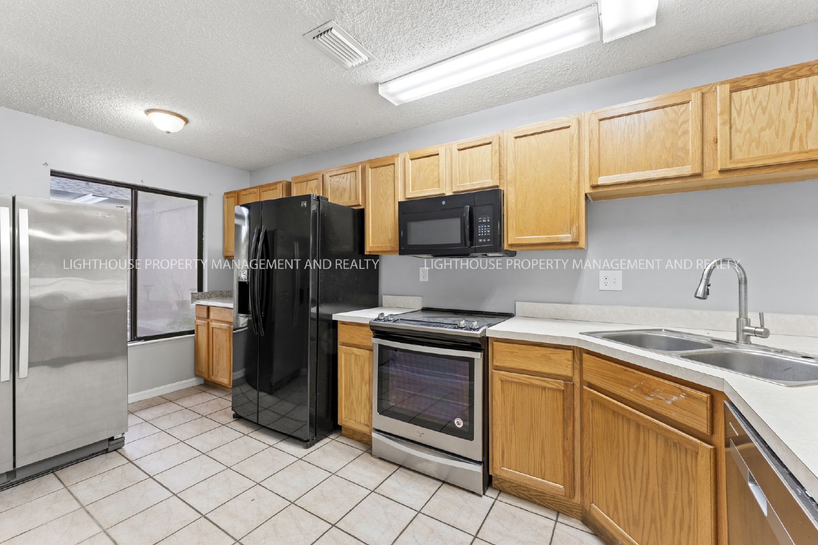 Beautiful 2-Bedroom Townhome with Pond Views property image