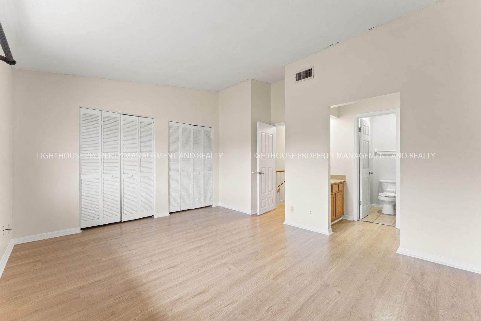 Beautiful 2-Bedroom Townhome with Pond Views property image