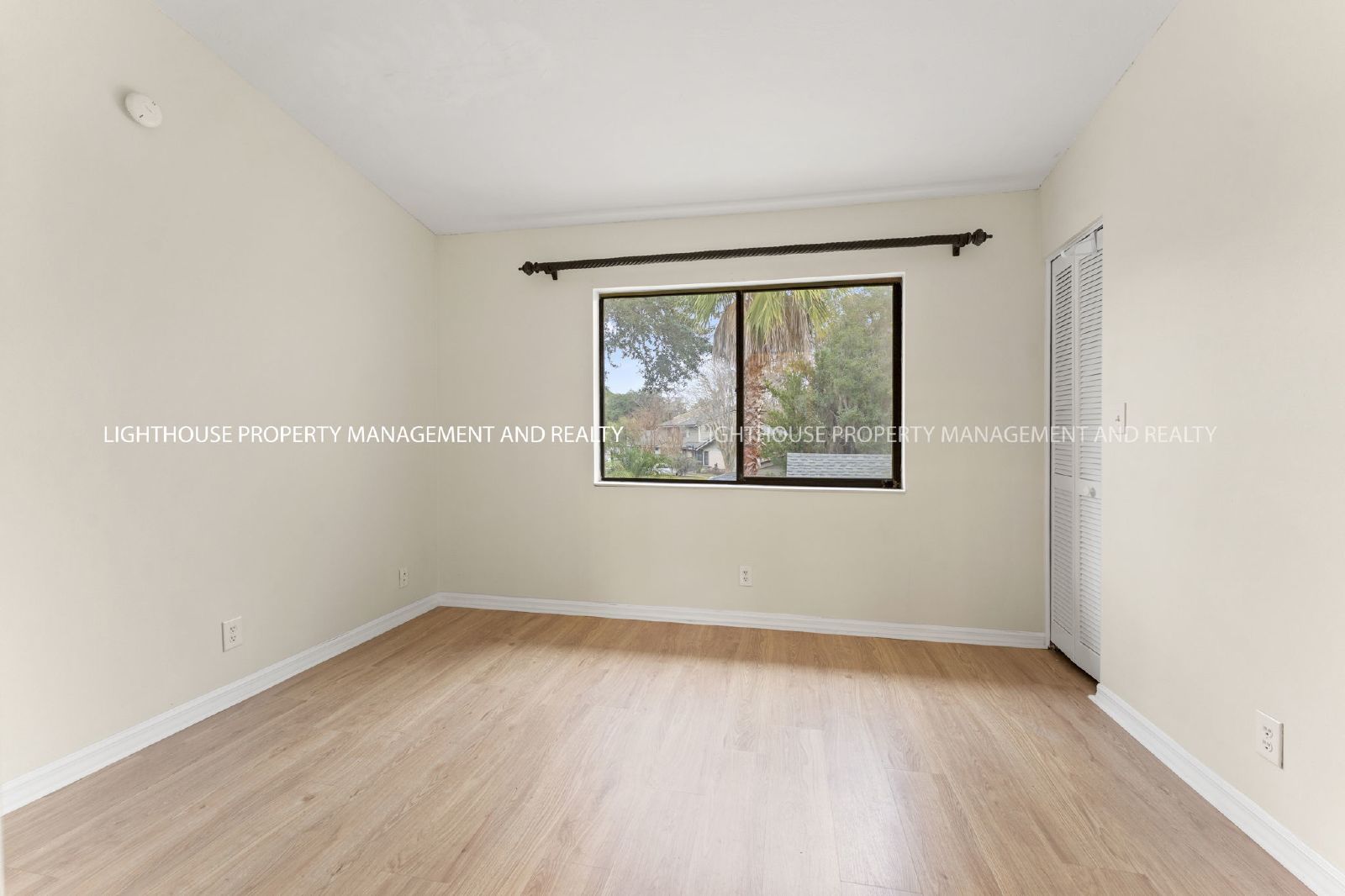 Beautiful 2-Bedroom Townhome with Pond Views property image