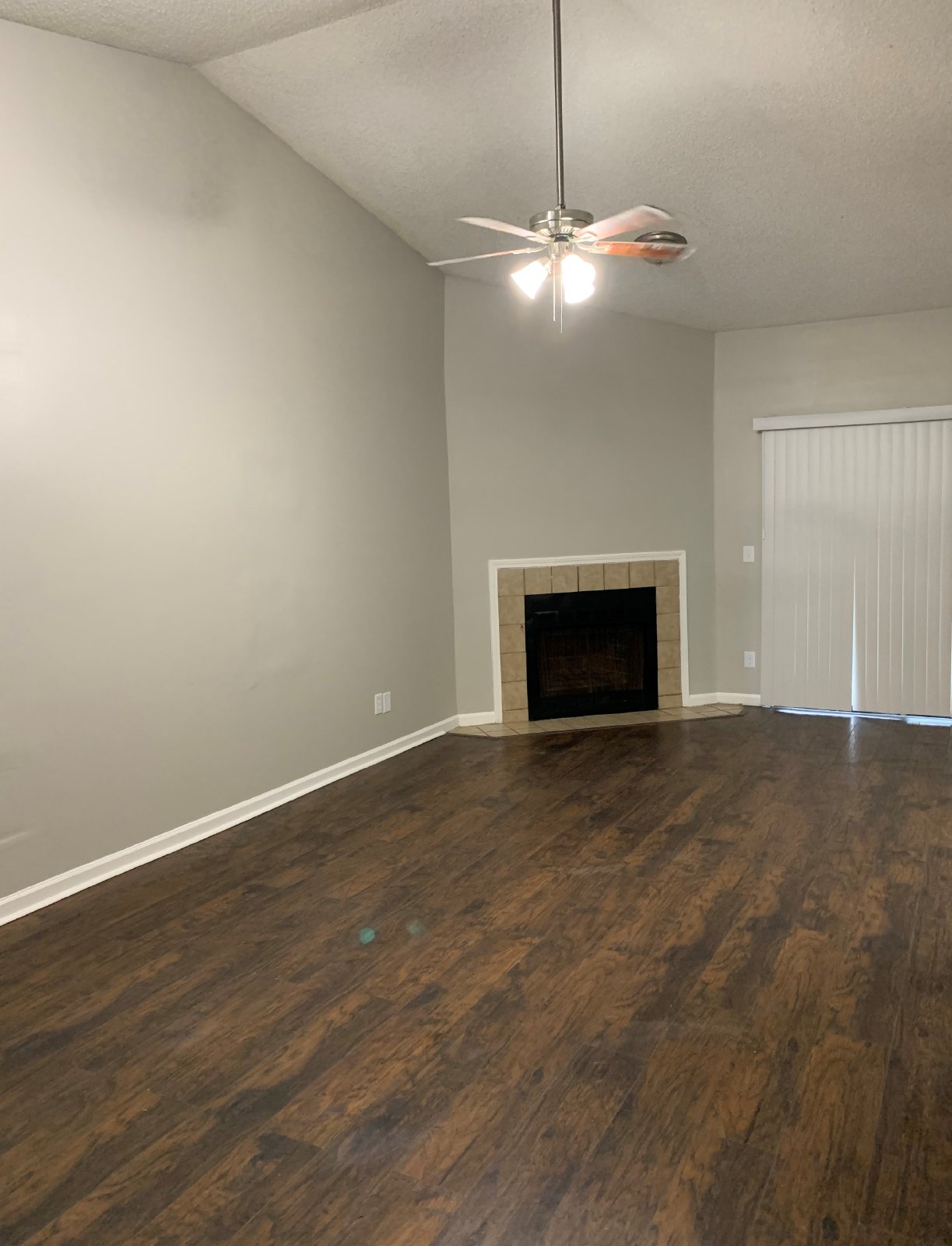 Spacious 2 Bed/2 Bath Apartment with Fenced Yard! property image