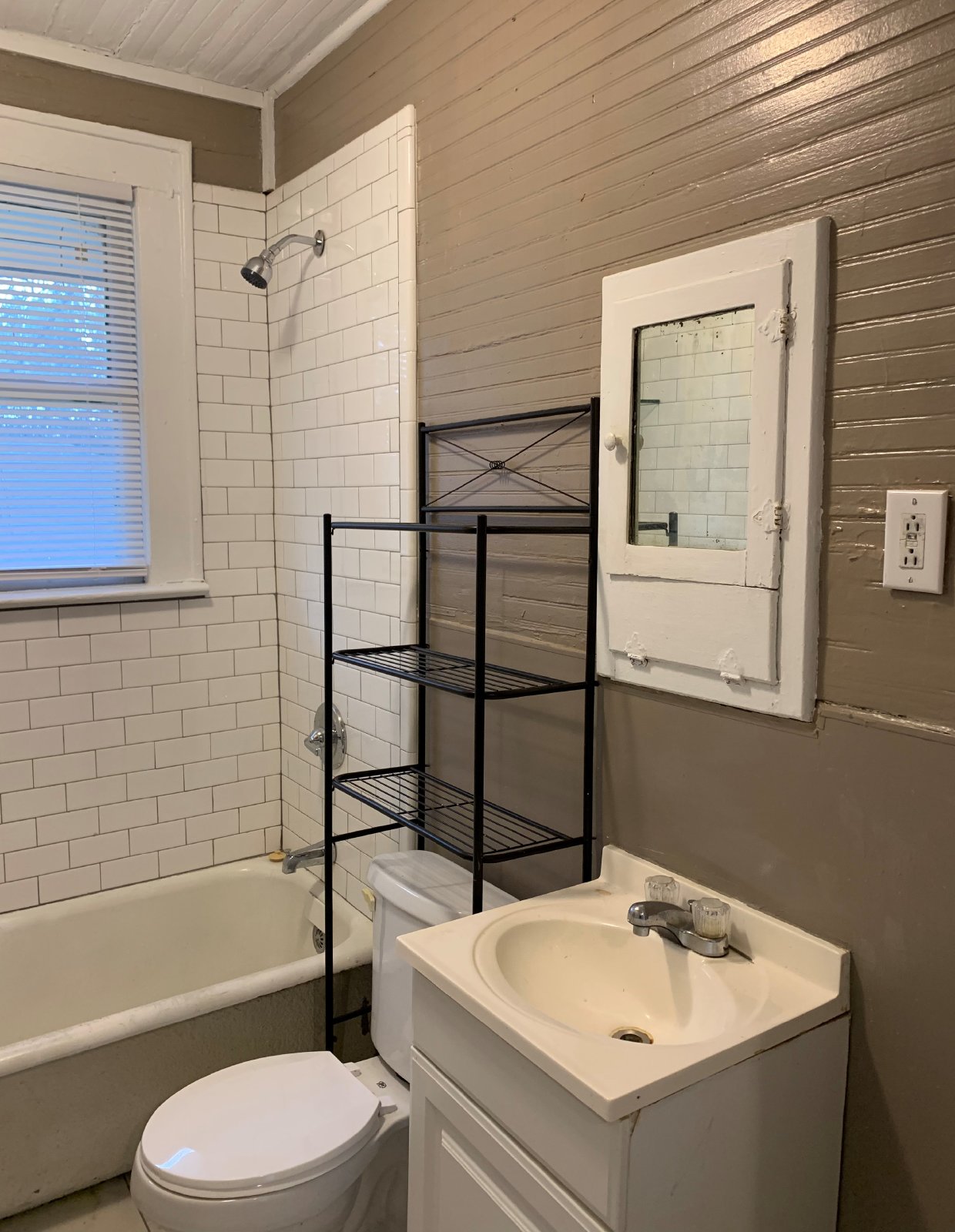 Spacious 4 Bedroom, 2 Bath Two-Story Home property image