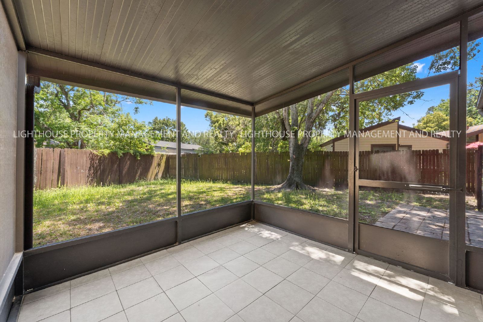 Renovated Mandarin 2 Bedroom With Private Backyard property image