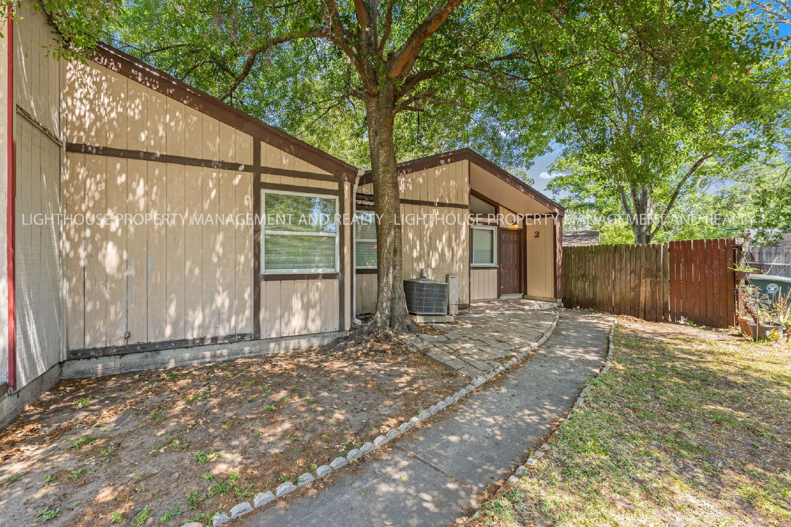 Renovated Mandarin 2 Bedroom With Private Backyard property image