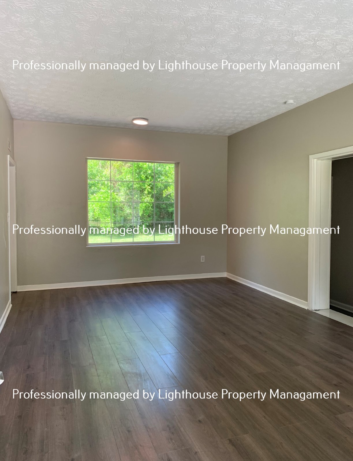 Bright 3 Bedroom Home With Open Layout And Storage Space property image