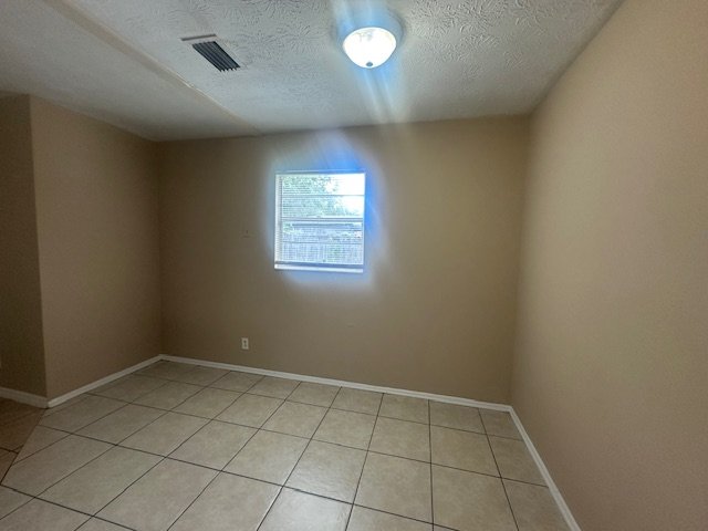 3/2 Westside home with large yard property image