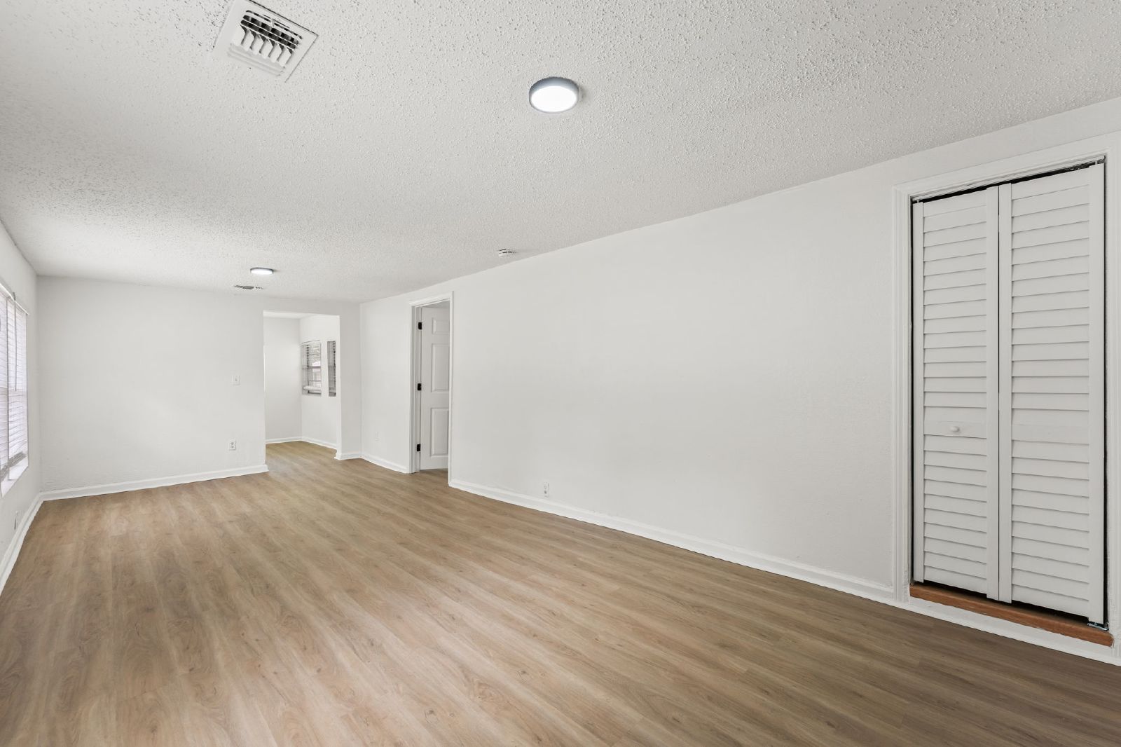 Renovated 3 Bedroom Home Near Riverside And Avondale property image
