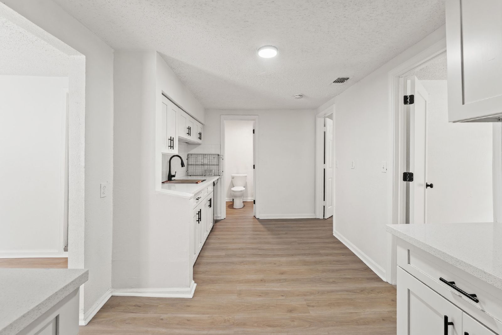 Renovated 3 Bedroom Home Near Riverside And Avondale property image