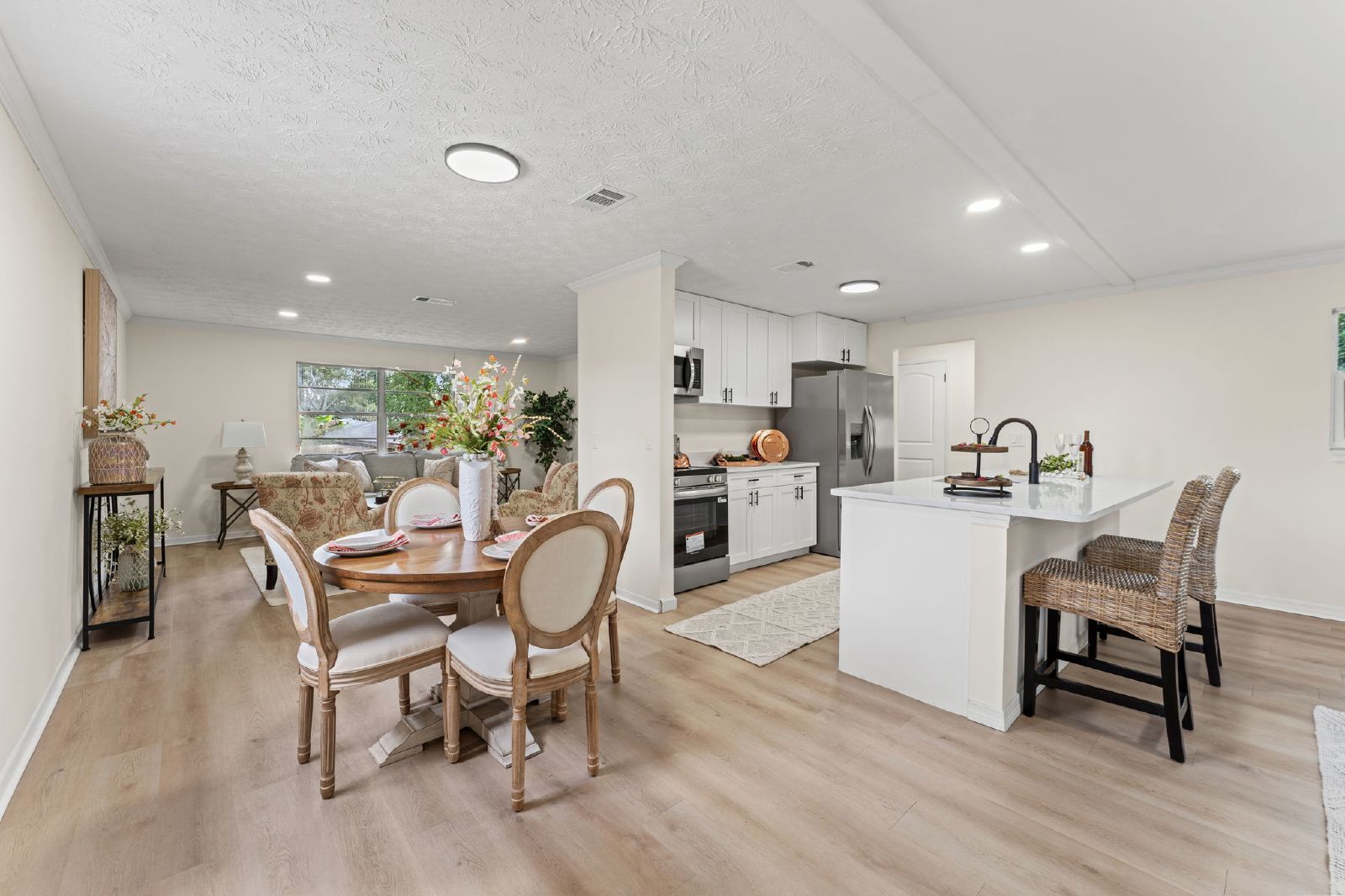 Orange Park 4 Bedroom Home With Upgraded Features Throughout property image
