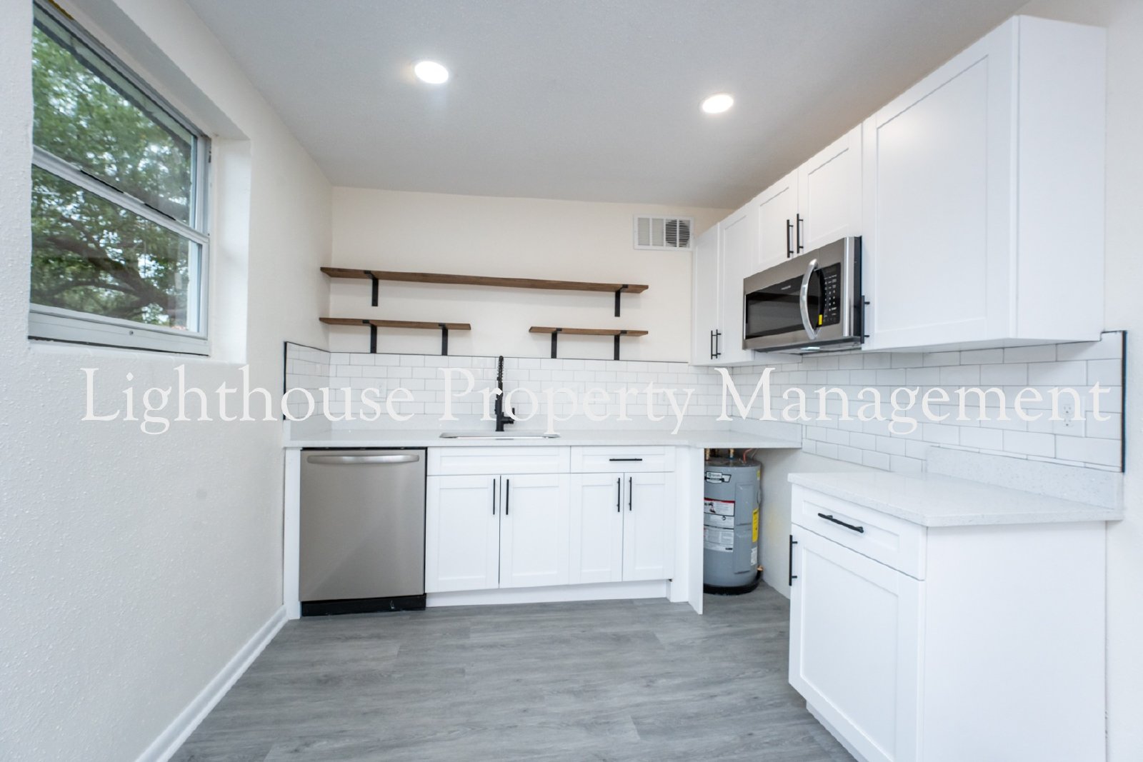 3 Bedroom Upstairs Duplex With Private Entry property image