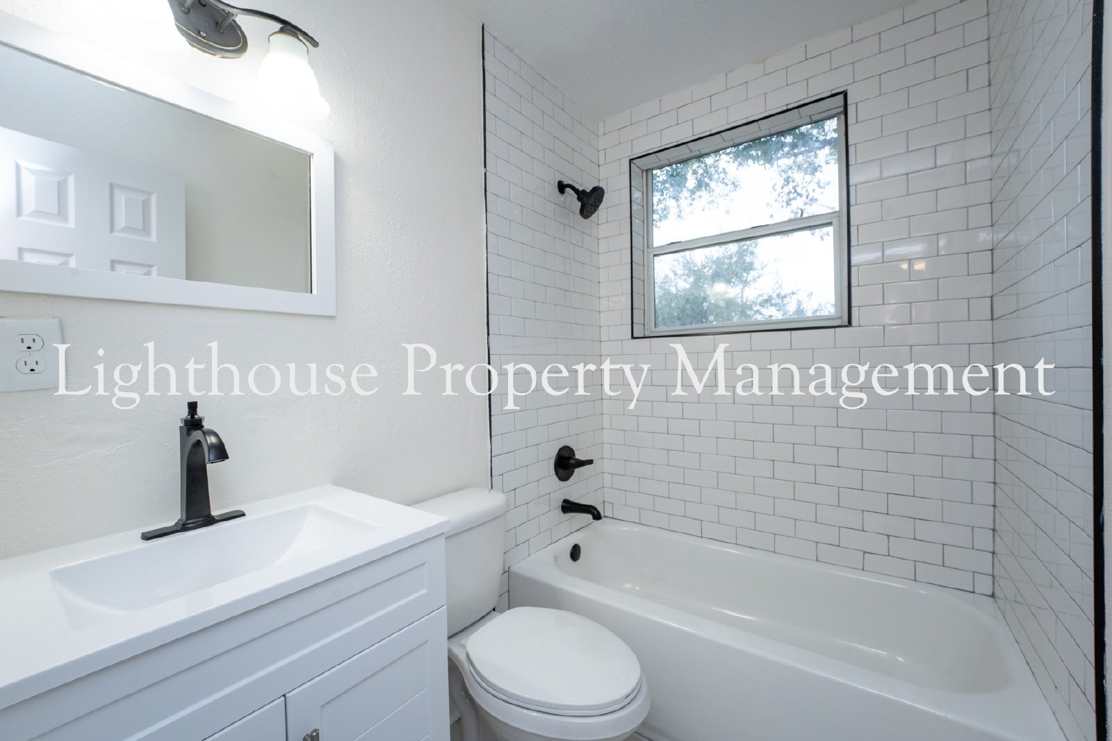3 Bedroom Upstairs Duplex With Private Entry property image