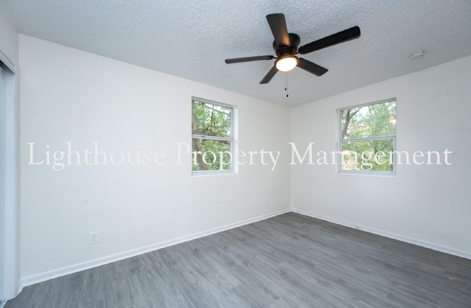 3 Bedroom Upstairs Duplex With Private Entry property image