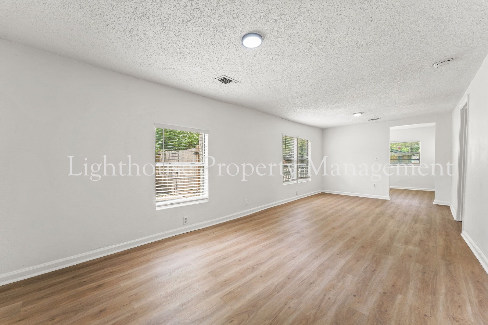 Renovated 3 Bedroom Home Near Riverside And Avondale property image