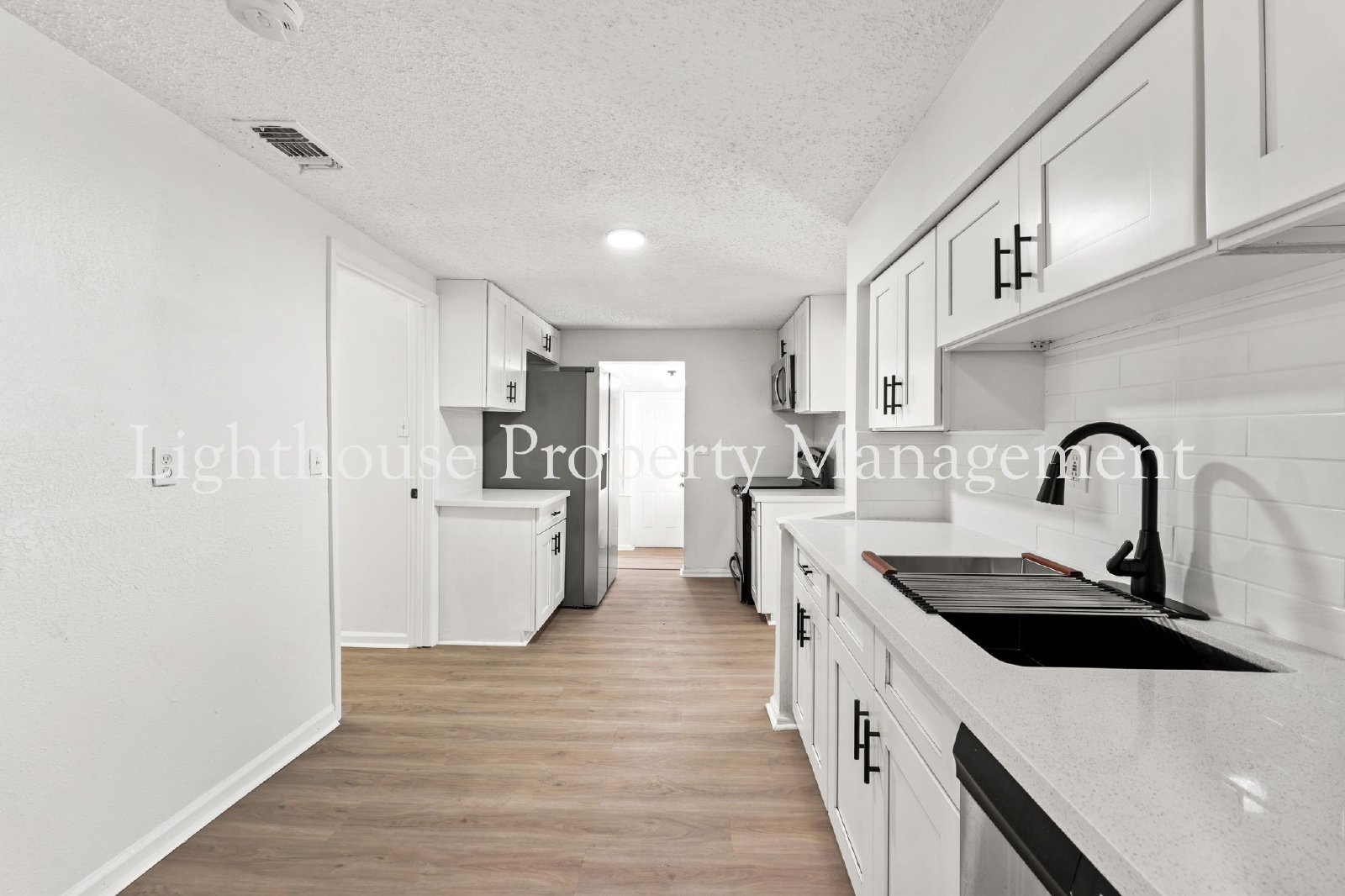 Renovated 3 Bedroom Home Near Riverside And Avondale property image