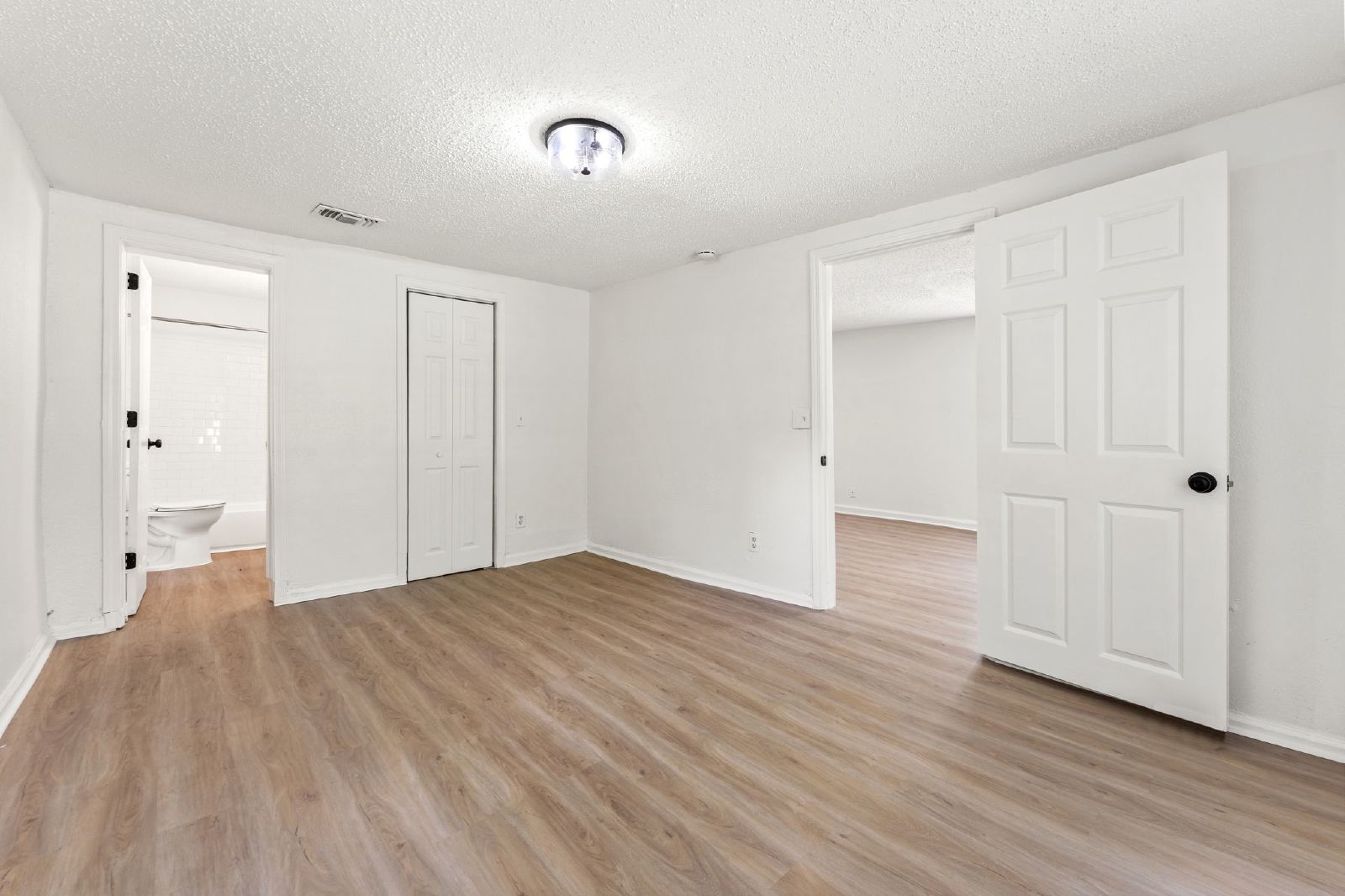 Renovated 3 Bedroom Home Near Riverside And Avondale property image