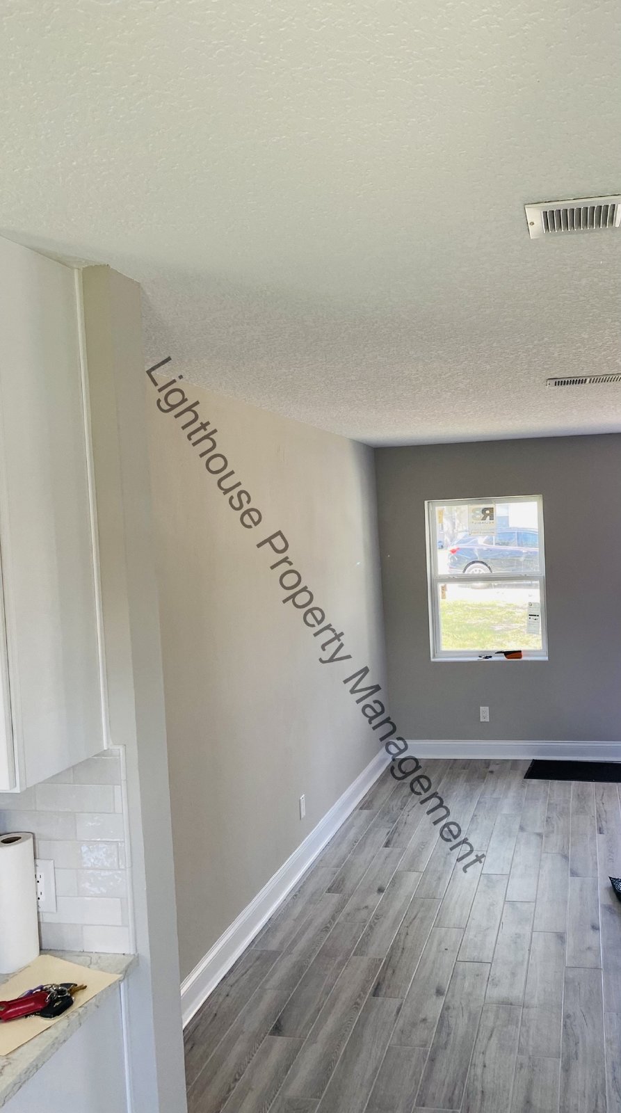 Beautiful 3 Bedroom Home With Fenced Backyard property image