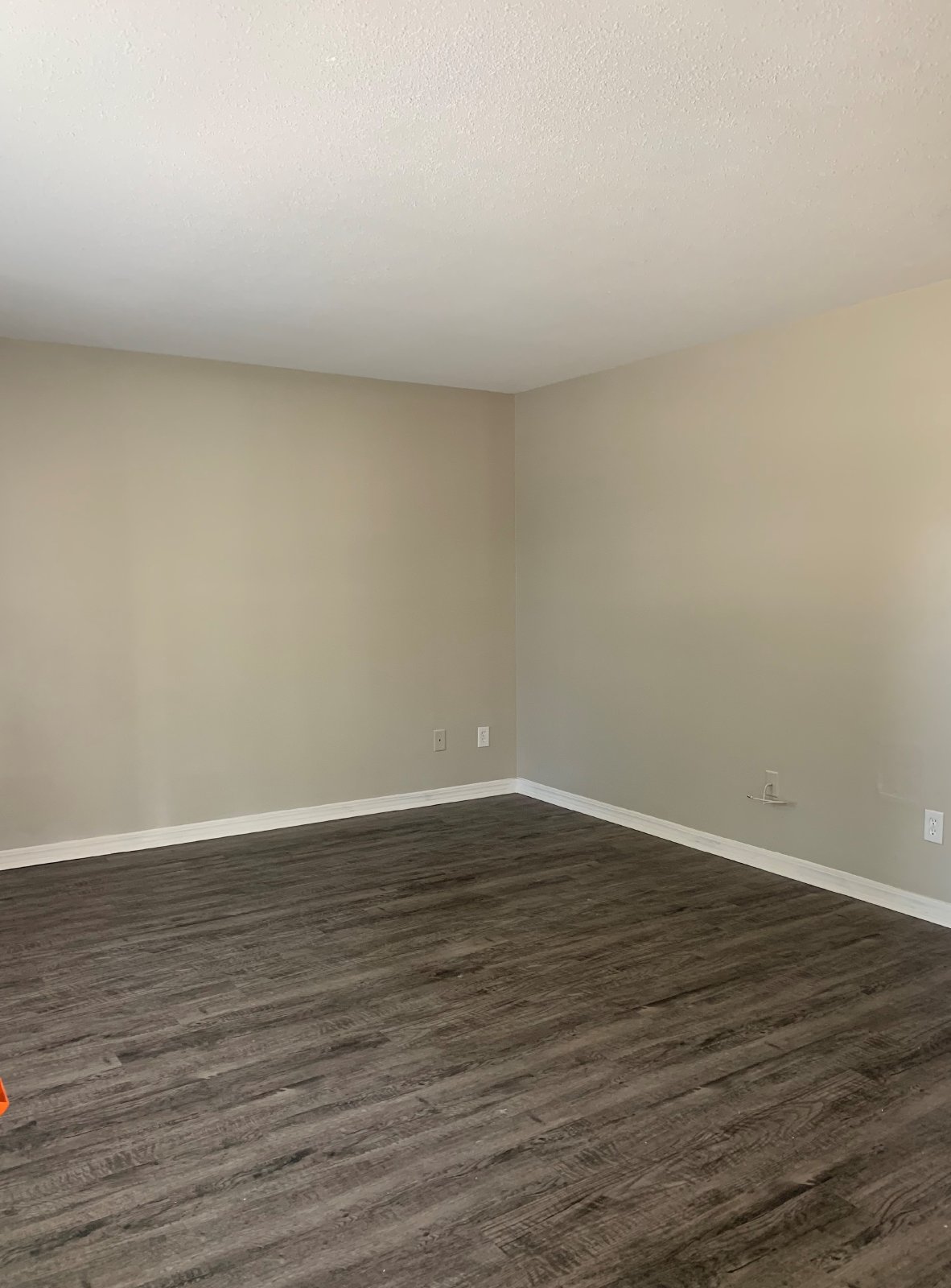 Fully Updated 2 Bedroom Apartment Close To Shopping And Dining property image