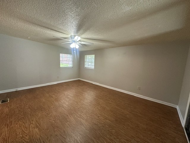 Cozy 1 Bedroom 1 Bath in the heart of Murray Hill property image