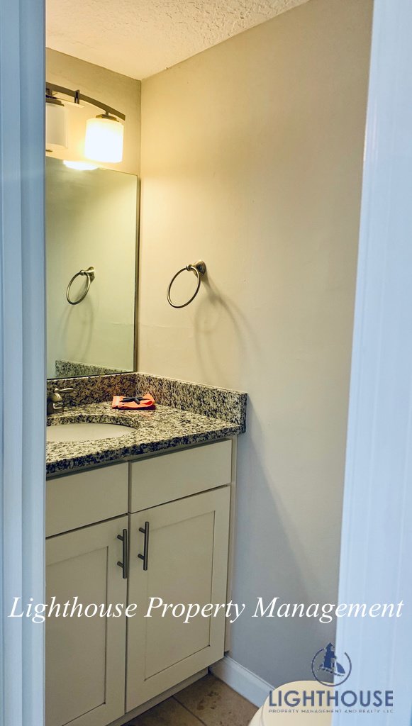 Walk To The Beach From This Beautiful Updated Townhome property image