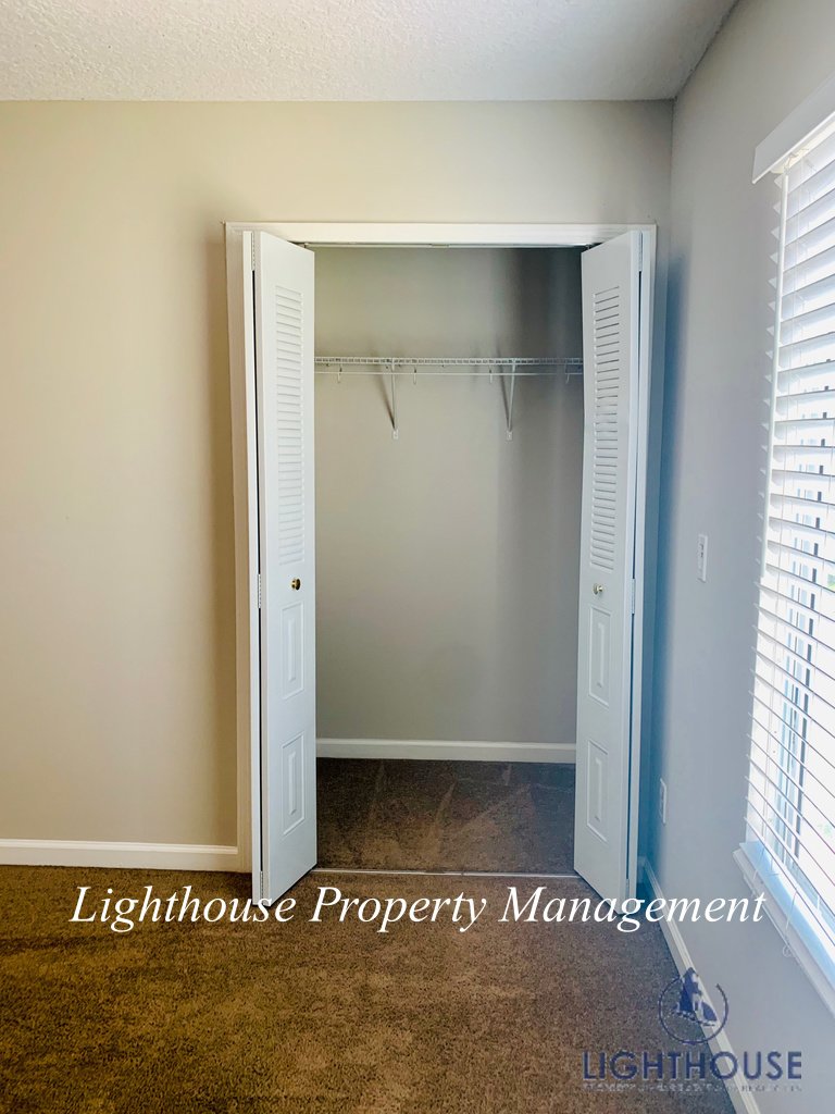 Walk To The Beach From This Beautiful Updated Townhome property image