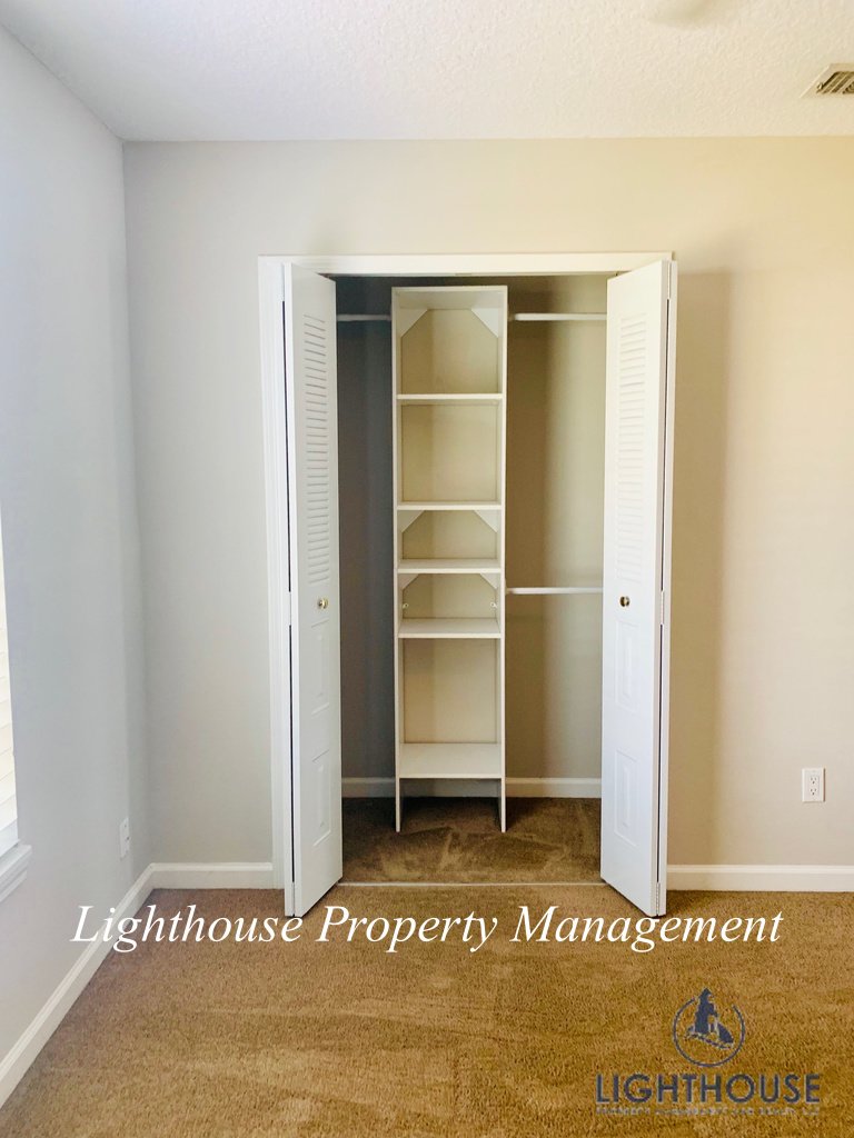 Walk To The Beach From This Beautiful Updated Townhome property image