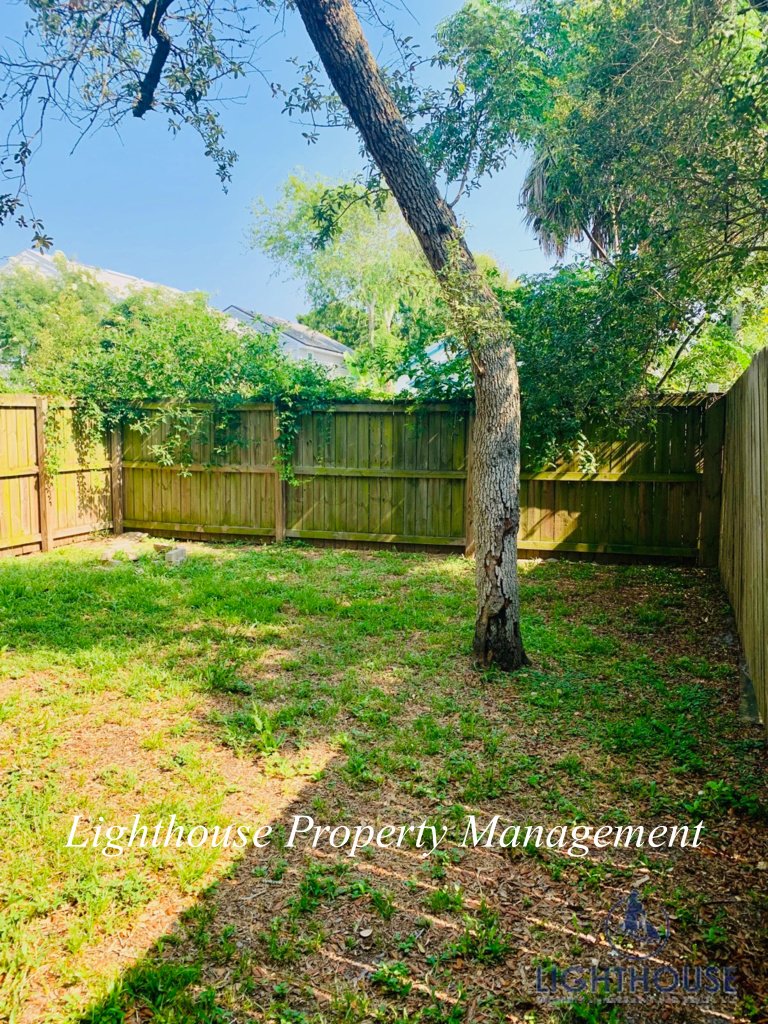 Walk To The Beach From This Beautiful Updated Townhome property image