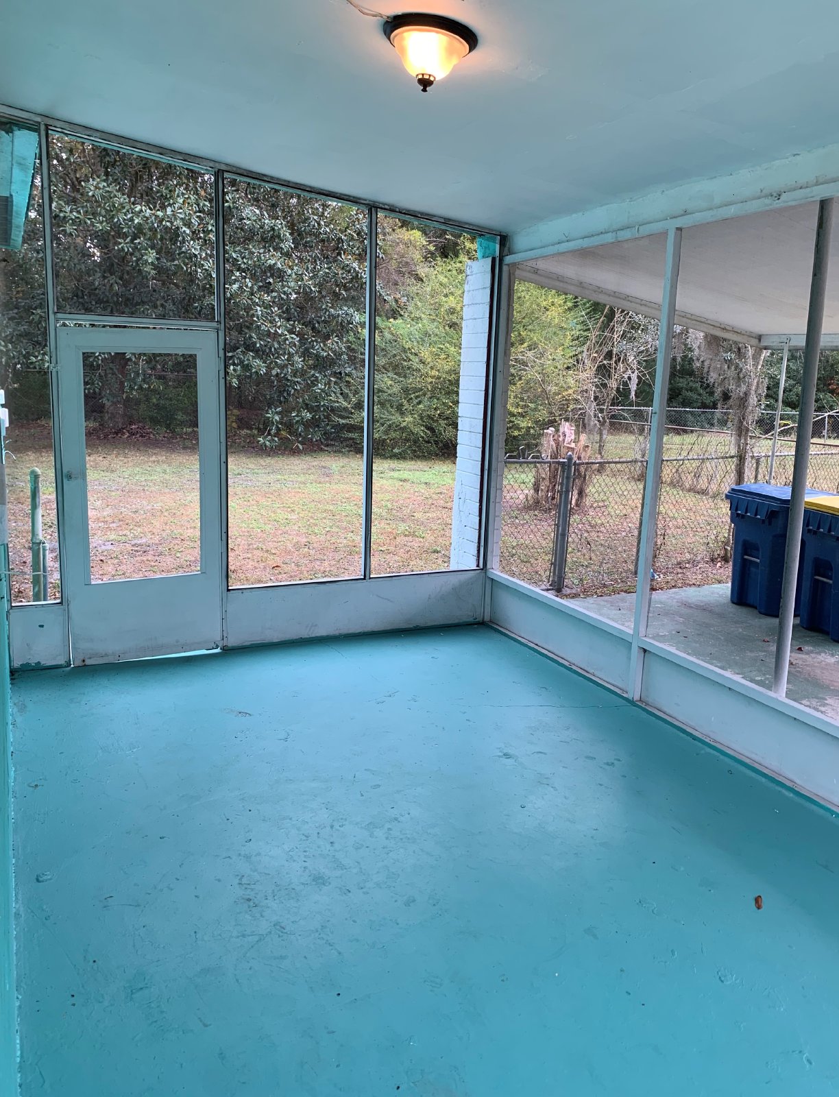 Spacious Backyard And Screened Porch In This Cozy 3 Bedroom Home property image
